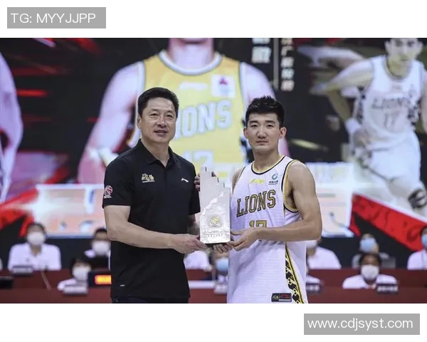 西安篮球队默契配合的秘密与战术分析探讨