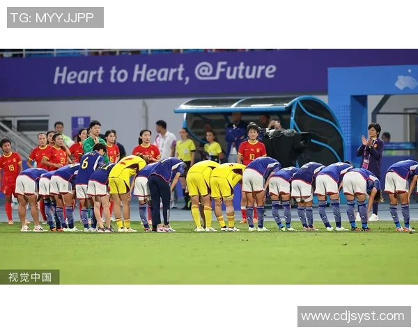 与足球明星共度元旦欢庆时刻畅享激情与快乐的美好时光 与足球明星共度元旦欢庆时刻畅享激情与快乐的美好时光